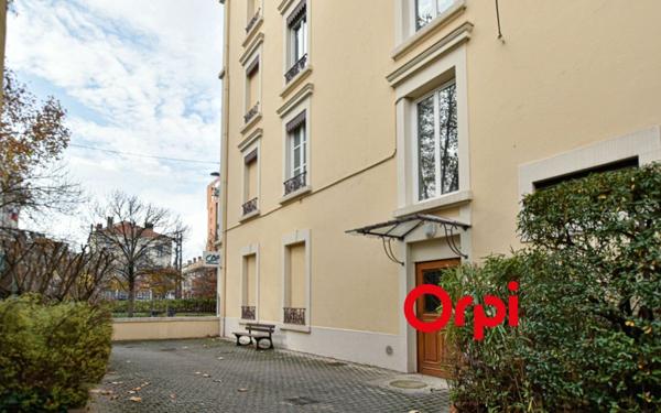 Appartement à vendre    2 pièces • 46,08 m2 Oullins