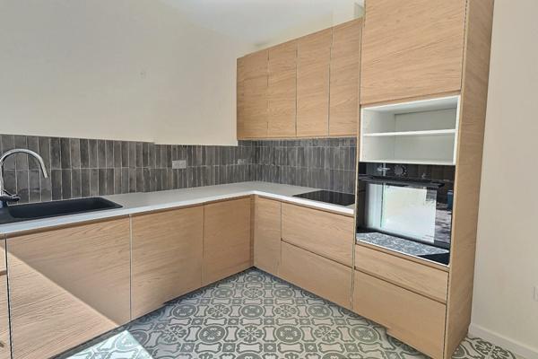 Maison à louer de type 6 pièces avec jardin et piscine à Marseille quartier Saint Barnabé (13012)