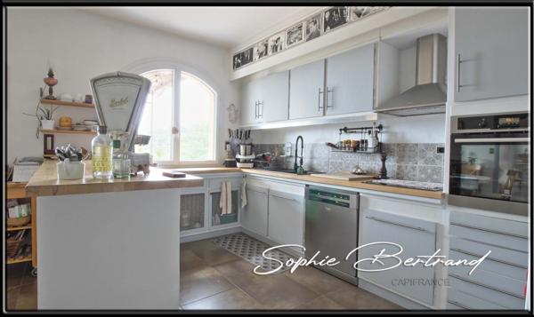 Dpt Ardèche (07), à vendre LE TEIL maison P9 de 236 m² -Vaste terrain boisé-parcelles constructibles