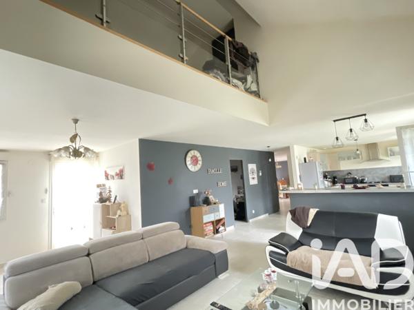 Maison à vendre 8 pièces 235 m² Saint-Léonard-de-Noblat