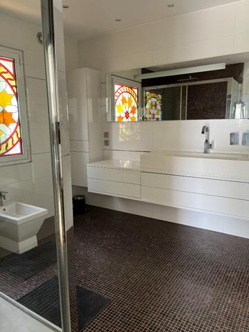 A louer à Marseille 13012 - Maison de grand standing avec jardin, piscine et garage