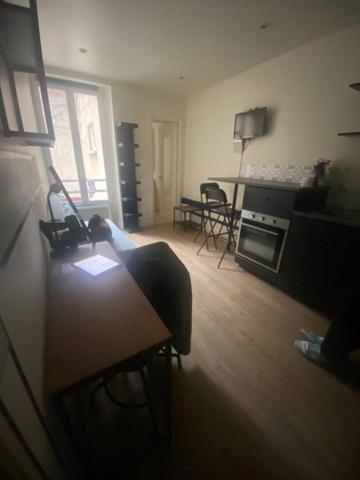 Appartement Paris 1 pièce(s) 19.48 m2