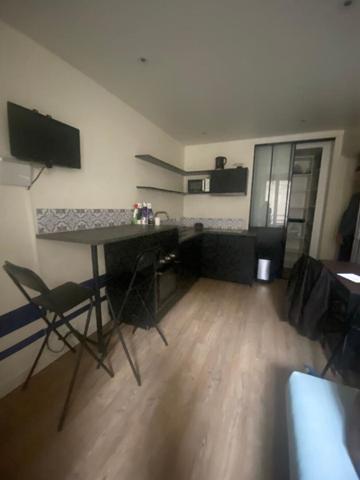 Appartement Paris 1 pièce(s) 19.48 m2