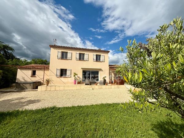 Maison à vendre 6 pièces LOURMARIN (84) 122m2 terrain 854 m2 garage 30 m2