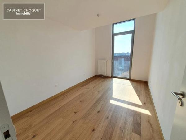 F3 BIS AVEC PARKING ET ROOFTOP A LOUER - LILLE LOMME - 78.5 m 2 - 1 317 € charges comprises par mois