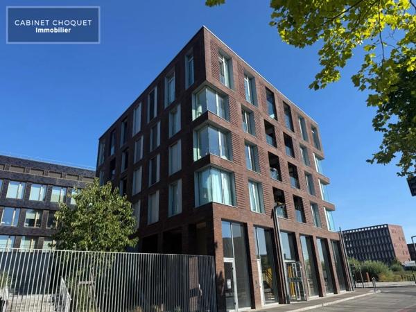F3 BIS AVEC PARKING ET ROOFTOP A LOUER - LILLE LOMME - 78.5 m 2 - 1 317 € charges comprises par mois