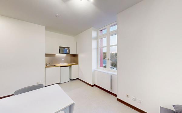 Appartement à louer    1 pièce • 19,77 m2 Salmiech