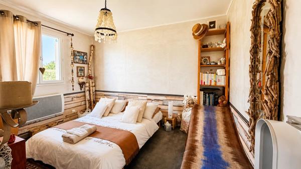 Vente                                                      Villa
                        
                     5 pièces                      135 m2                     à Pourrières