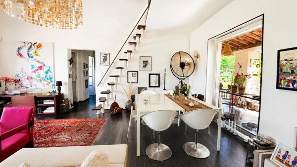 Vente                                                      Villa
                        
                     5 pièces                      135 m2                     à Pourrières