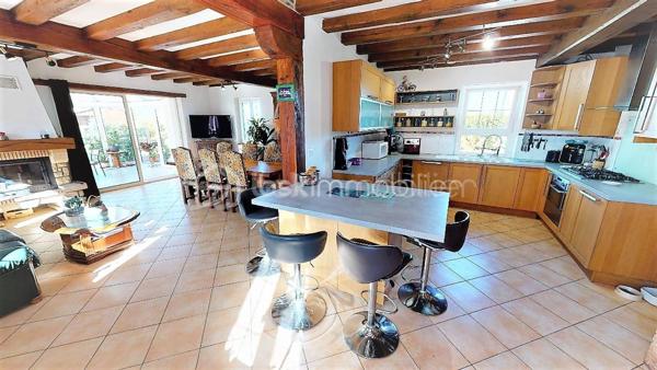 Maison longere de 310 m²