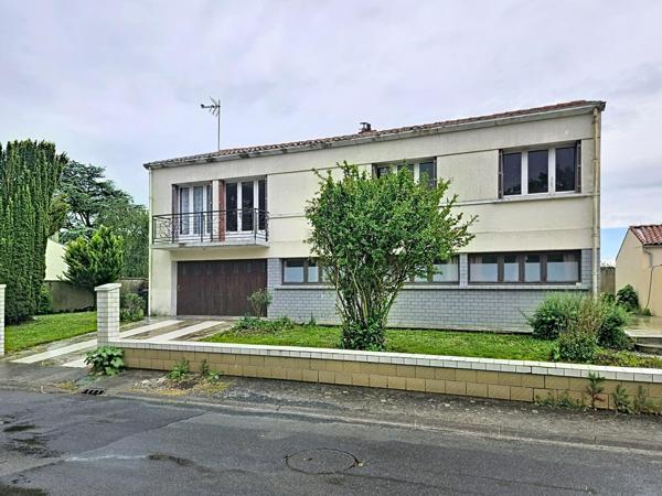 Au calme, fort potentiel pour tout type de projet!