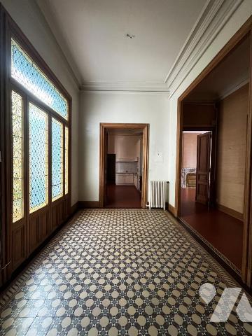 Appartement de caractère de 167,70 m² à deux pas du centre-ville de Narbonne