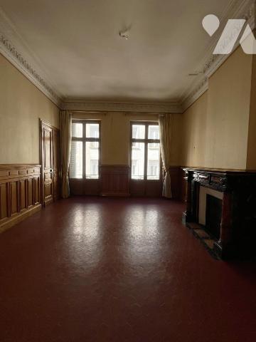 Appartement de caractère de 167,70 m² à deux pas du centre-ville de Narbonne