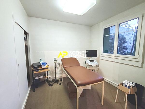 Argenteuil CENTRE-VILLE, Appartement 4 pièces 3 chambres avec box, balcon et cave €189 000 ** - Référence 4493