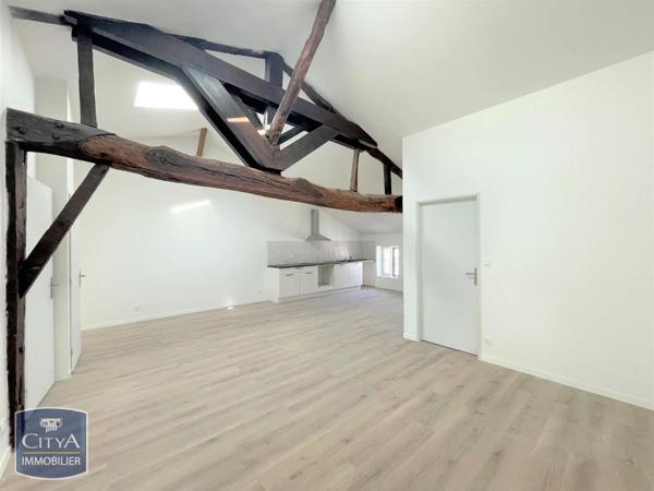 Appartement à louer 3 pièces 64.74m² Coutras (33230)