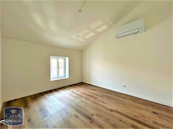 Appartement à louer 3 pièces 64.74m² Coutras (33230)