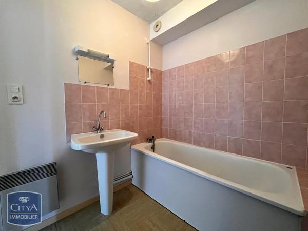 Appartement à louer 1 pièce 22.92m² Laval (53000)