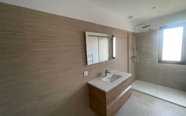 Maison à vendre    4 pièces • 94 m2 Six-Fours-les-Plages