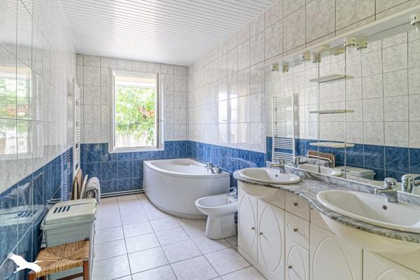 Maison à vendre 334 336 € Blanquefort 5 p 133 m² DPE D