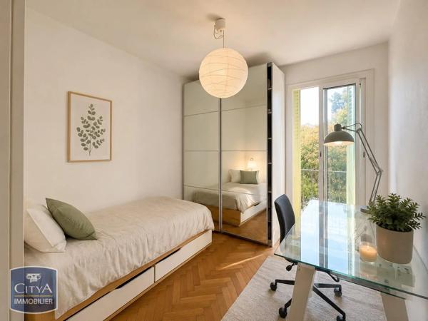 Appartement à louer 2 pièces 60.1m² Marseille 10e Arrondissement (13010)