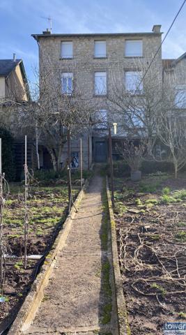 Immeuble
                                                                                                                                                
                                                                                                                                                
                                                                                                                                                
                                                    
                                                                                                                                                                                                                                                                                                                        212  m²                                                                                                                                                                                                         3 etage(s)