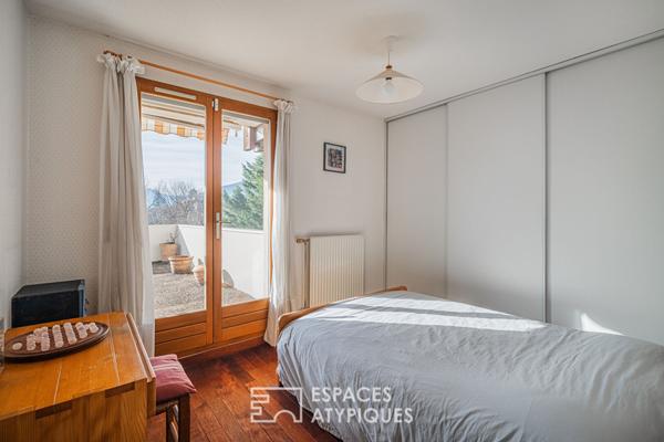 Appartement à réinterpréter avec terrasse, jardin et vue exceptionnelle