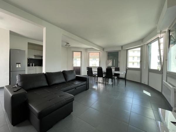 A saisir en centre-ville de Cusset (proche Vichy) très bel appartement de 85 m²