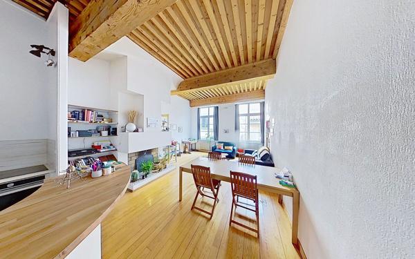 Appartement à vendre    4 pièces • 107 m2 Lyon 1