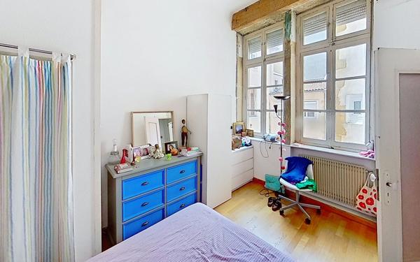 Appartement à vendre    4 pièces • 107 m2 Lyon 1