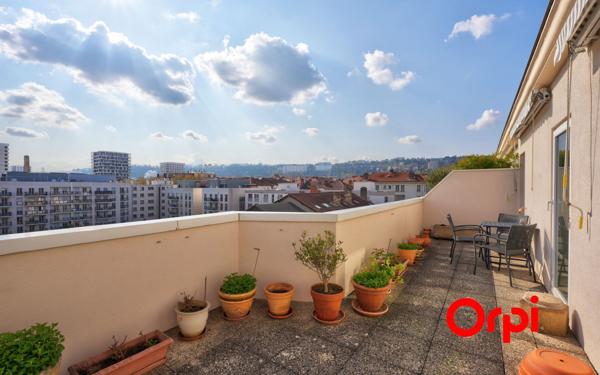 Appartement à vendre    5 pièces • 147,54 m2 Lyon 2