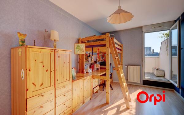 Appartement à vendre    5 pièces • 147,54 m2 Lyon 2