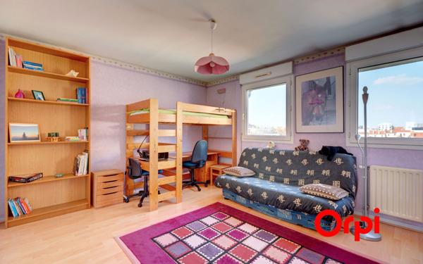 Appartement à vendre    5 pièces • 147,54 m2 Lyon 2