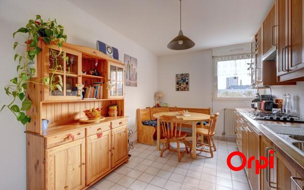 Appartement à vendre    5 pièces • 147,54 m2 Lyon 2