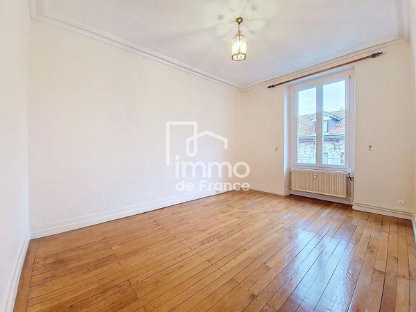 T2 BELLEGARDE SUR VALSERINE - 2 pièce(s) - 45 m2