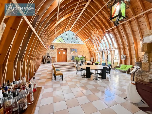 Propriété d'exception en pierre au coeur de Prayssac