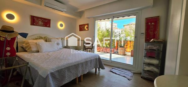 CENTRE CANNES 3 PIECES 95 M2 DERNIER ETAGE VUE MER