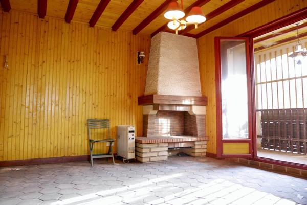 MAISON INDIVIDUELLE A RENOVER, SUR 9,35 ARES DE TERRAIN