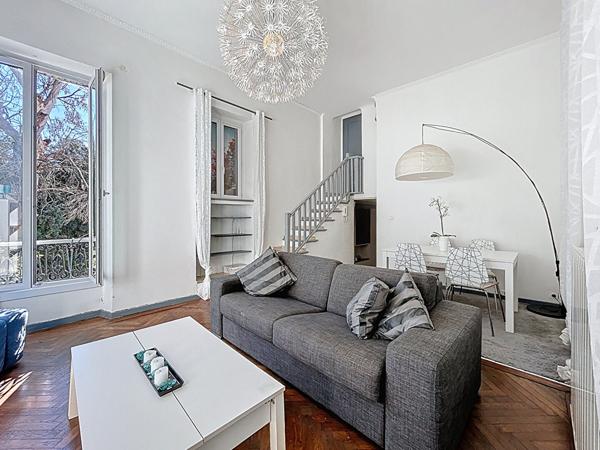 Grand Studio F1  Gairaut