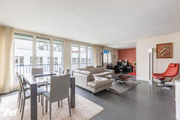 Appartement 100 m² - Quartier Champs-Élysées - PARIS 8