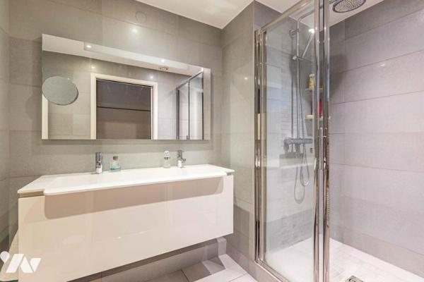 Appartement 100 m² - Quartier Champs-Élysées - PARIS 8