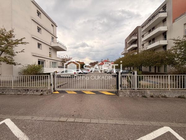 TERVILLE – LOT DE 8 PLACES DE STATIONNEMENT SÉCURISÉES