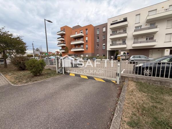 TERVILLE – LOT DE 8 PLACES DE STATIONNEMENT SÉCURISÉES