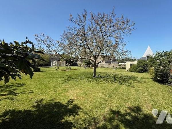 Nouveauté ! Maison de Maître de 286 m² sur 2 910 m² de terrain clos de murs. 