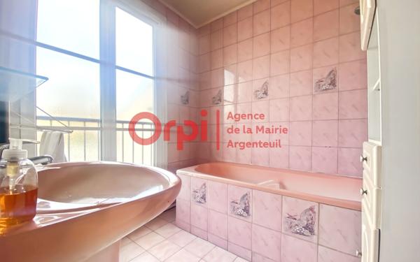 Maison à vendre    5 pièces • 99,74 m2 Argenteuil