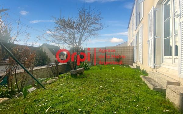 Maison à vendre    5 pièces • 99,74 m2 Argenteuil