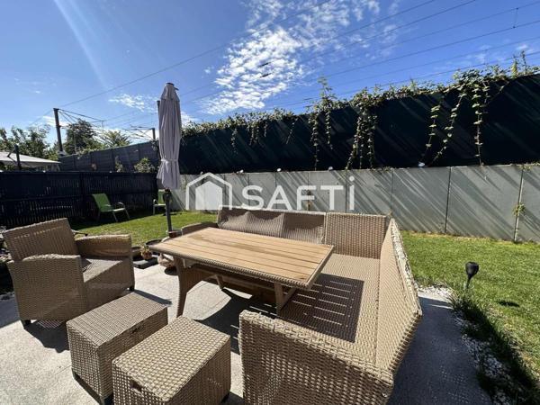 Maison contemporaine 2020 – 4 pièces, sous-sol aménageable et garage.