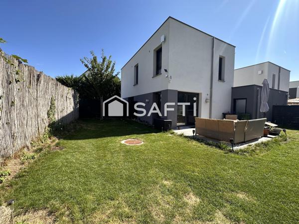 Maison contemporaine 2020 – 4 pièces, sous-sol aménageable et garage.