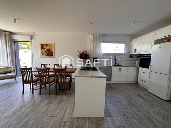 Maison contemporaine 2020 – 4 pièces, sous-sol aménageable et garage.