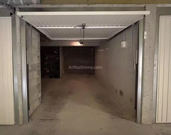 Location Garage 12 m2 à Sainte-Maxime