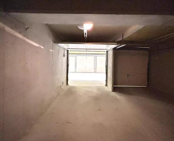 Location Garage 12 m2 à Sainte-Maxime